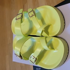 Sandals lime green 7